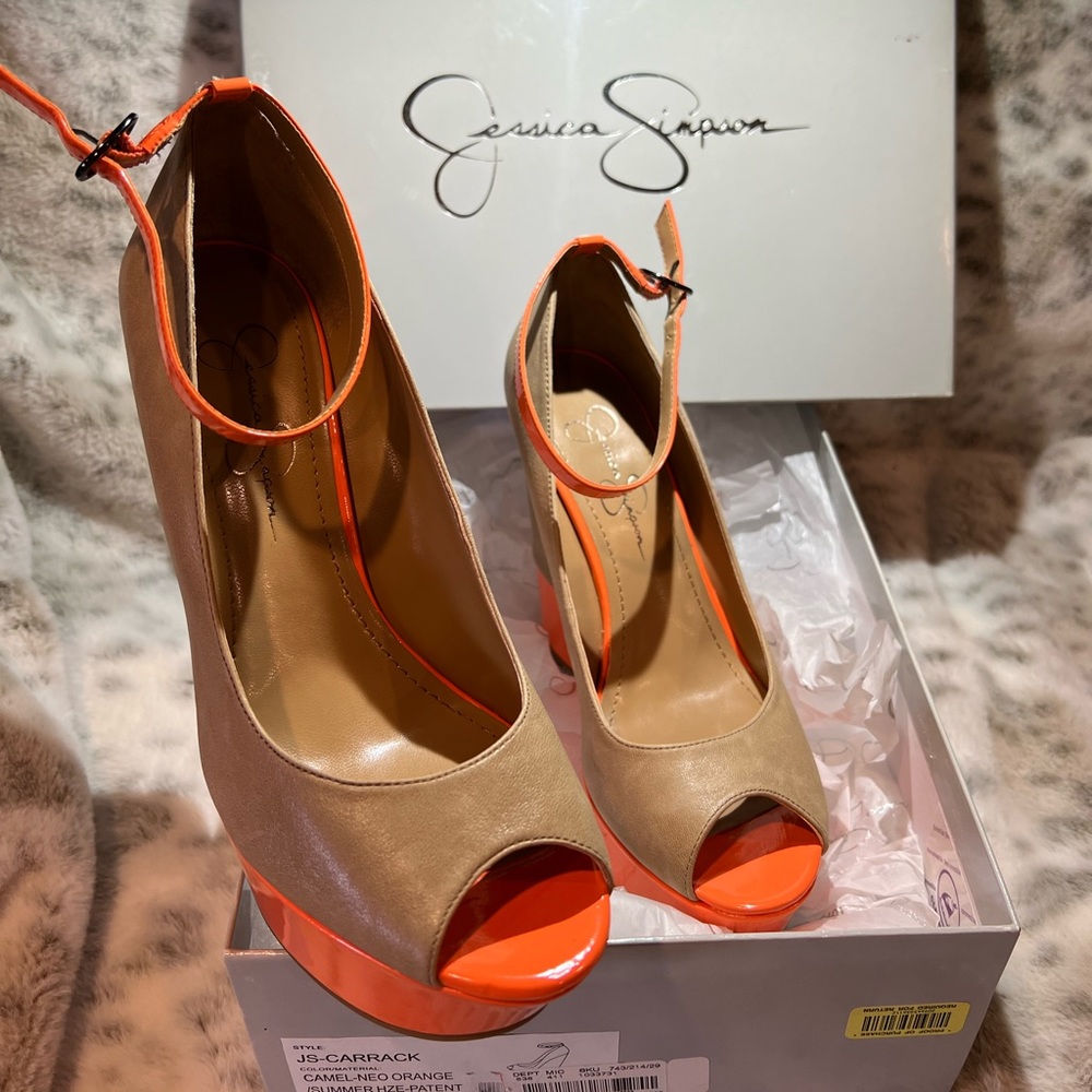 Jessica Simpson platform heels size 8 M worn once. Excellent used condition!